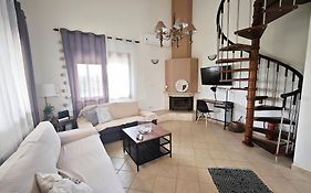 Casa Dikella